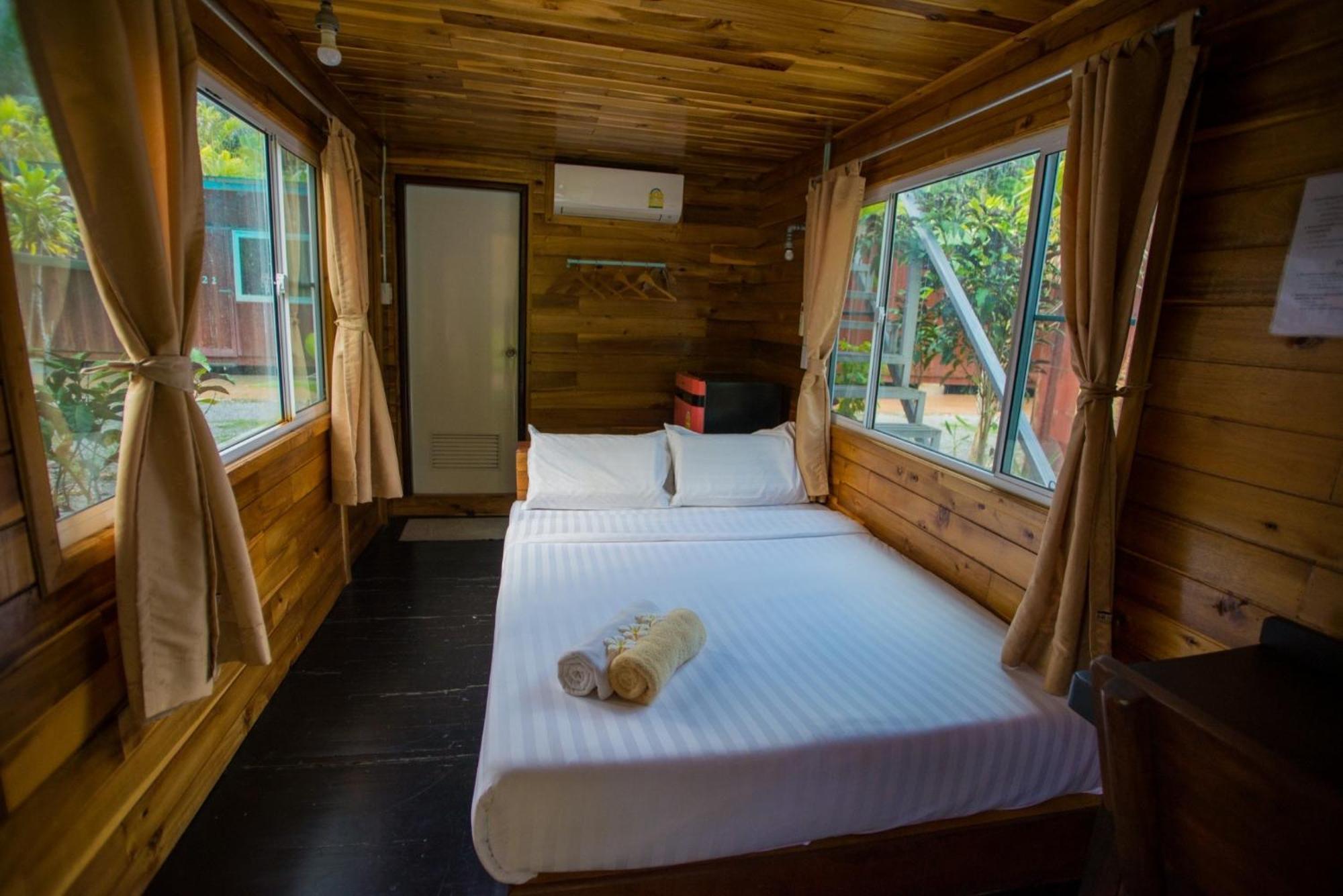 The Camper Lodge Khao Sok Ban Bang Bon Εξωτερικό φωτογραφία