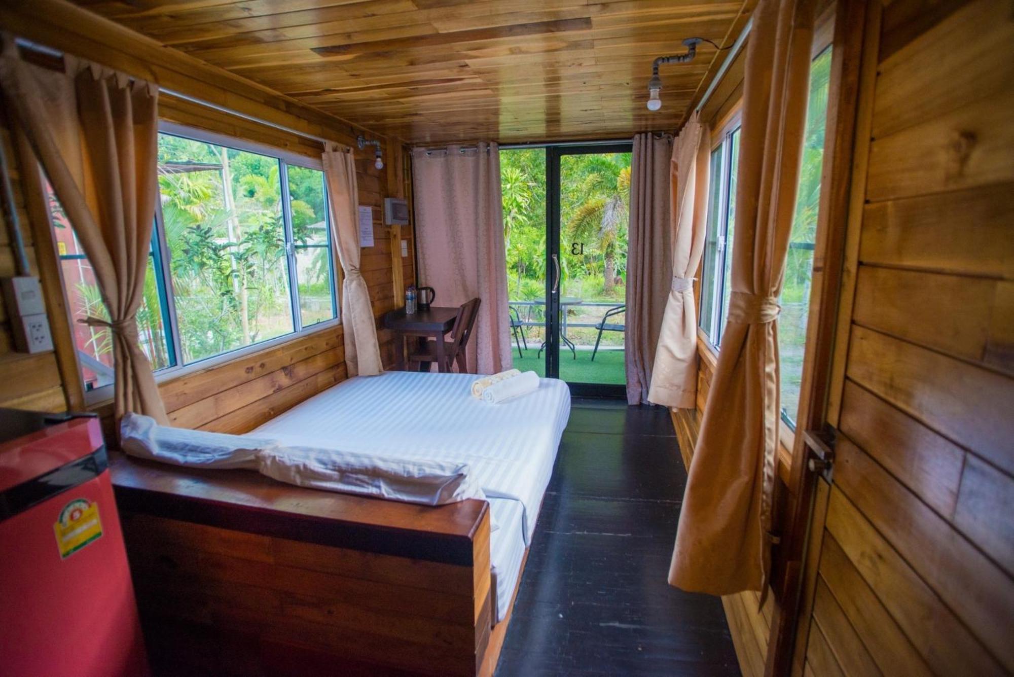 The Camper Lodge Khao Sok Ban Bang Bon Εξωτερικό φωτογραφία
