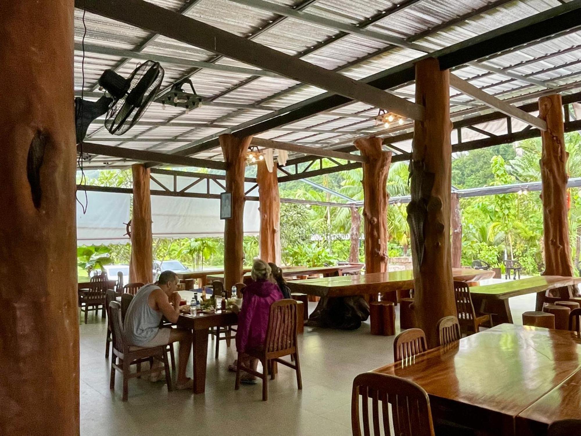 The Camper Lodge Khao Sok Ban Bang Bon Εξωτερικό φωτογραφία
